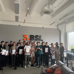 Наши резиденты проходят стажировку в IT-компании BSL - КИБЕРшкола программирования для детей, компьютерные курсы для школьников, начинающих и подростков - KIBERone г. Белебей